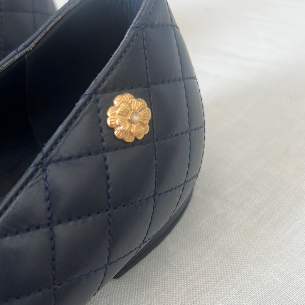 CHANEL blue and Black cap toe Flats Quilted Design Comfortable Everyday Wear - Picture 5 of 14